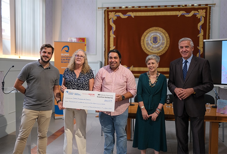 El cuento solidario ‘La estatua de colores’ dona la recaudación de su venta a Cáritas Diocesana de Canarias