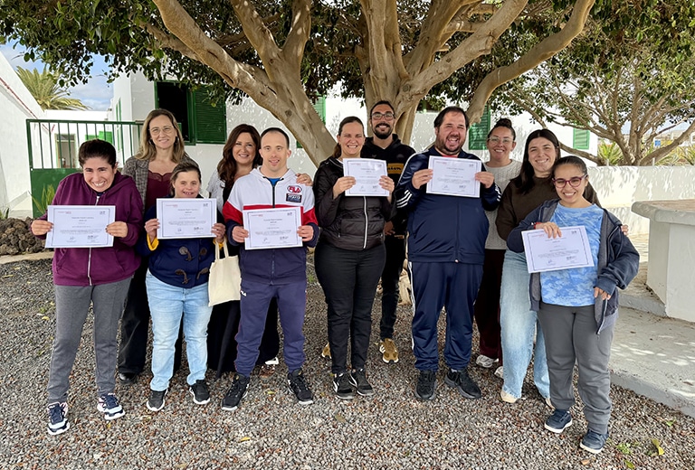 Fundación Mapfre Canarias y ADISLAN forman a personas con discapacidad intelectual en dinamización de huertos escolares ecológicos